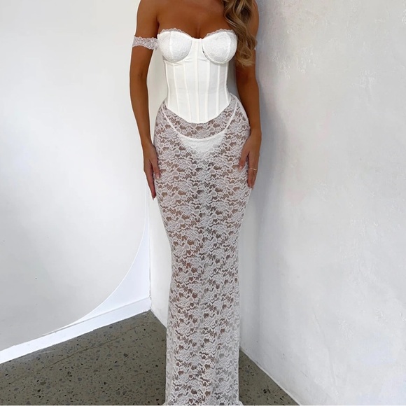 Outcast Zana Maxi Dress White - Picture 1 of 14